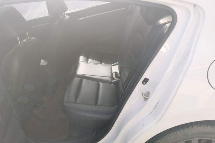 Used Hyundai Elantra (6th Generation / Lingdong) 2016 1.6L Manual ZhiXuan · Dynamic Model Left Rear Seat