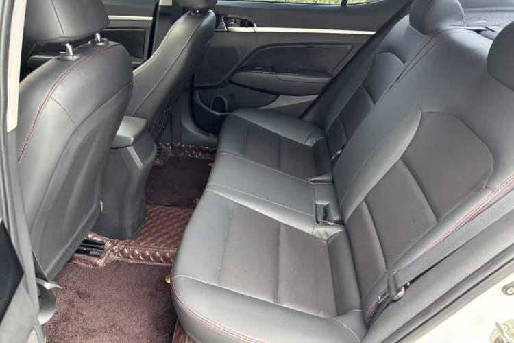 Used Hyundai Elantra (6th Generation / Lingdong) 2016 1.6L Automatic ZhiXuan – Elite Version Left Rear Seat