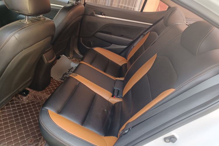 Used Hyundai Elantra (6th Generation / Lingdong) 2016 1.6L Automatic ZhiXuan – Elite Version Left Rear Seat