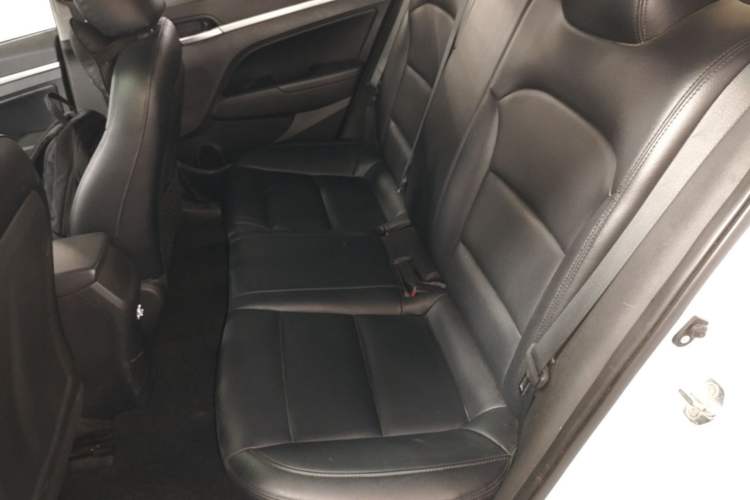 Used Hyundai Elantra (6th Generation / Lingdong) 2016 1.6L Automatic ZhiXuan – Elite Version Left Rear Seat