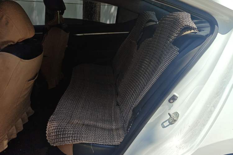 Used Hyundai Elantra (6th Generation / Lingdong) 2016 1.6L Automatic ZhiXuan – Elite Version Left Rear Seat