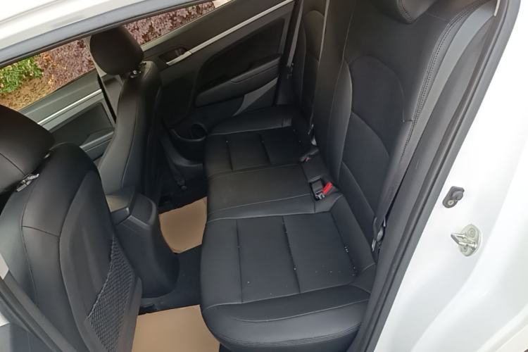 Used Hyundai Elantra (6th Generation / Lingdong) 2016 1.6L Automatic ZhiXuan – Elite Version Left Rear Seat