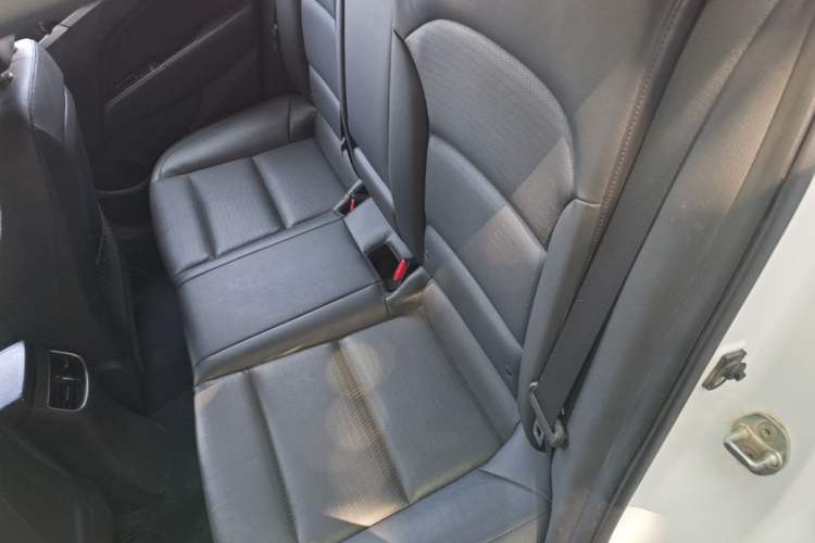 Used Hyundai Elantra (6th Generation / Lingdong) 2016 1.6L Automatic ZhiXuan · Luxury Version Left Rear Seat