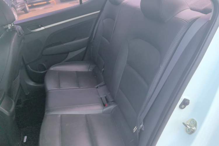 Used Hyundai Elantra (6th Generation / Lingdong) 2016 1.6L Automatic ZhiXuan – Elite Version Left Rear Seat