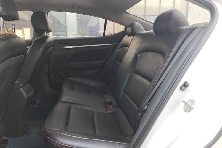 Used Hyundai Elantra (6th Generation / Lingdong) 2016 1.6L Automatic ZhiXuan – Elite Version Left Rear Seat