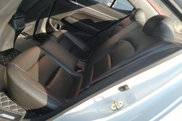 Used Hyundai Elantra (6th Generation / Lingdong) 2016 1.6L Automatic ZhiXuan – Elite Version Left Rear Seat