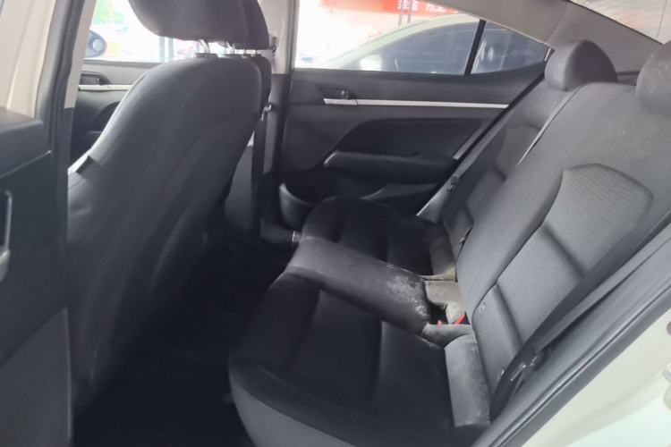 Used Hyundai Elantra (6th Generation / Lingdong) 2016 1.6L Automatic ZhiXuan – Elite Version Left Rear Seat