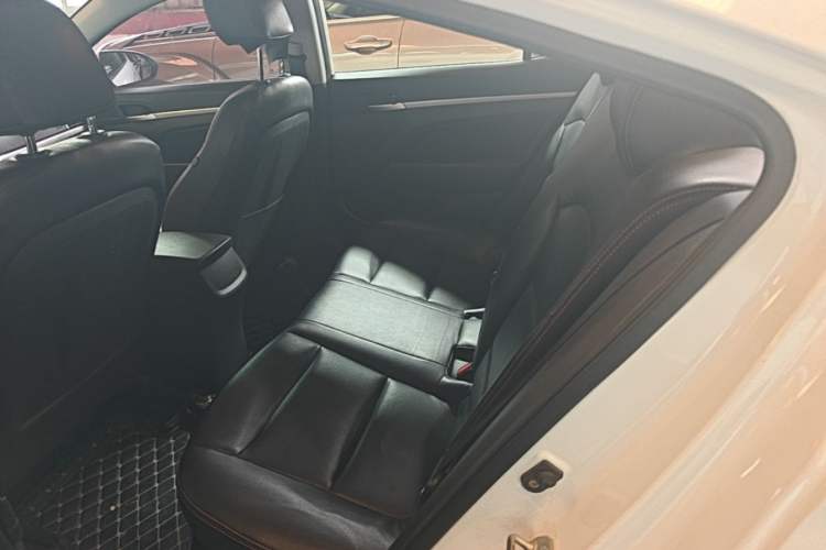 Used Hyundai Elantra (6th Generation / Lingdong) 2016 1.6L Automatic ZhiXuan – Elite Version Left Rear Seat