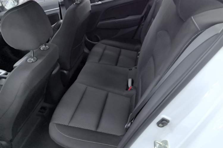 Used Hyundai Elantra (6th Generation / Lingdong) 2016 1.6L Automatic ZhiXuan – Elite Version Left Rear Seat