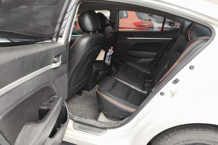 Used Hyundai Elantra (6th Generation / Lingdong) 2016 1.6L Automatic ZhiXuan – Elite Version Left Rear Seat