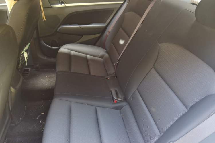 Used Hyundai Elantra (6th Generation / Lingdong) 2016 1.6L Automatic ZhiXuan – Elite Version Left Rear Seat