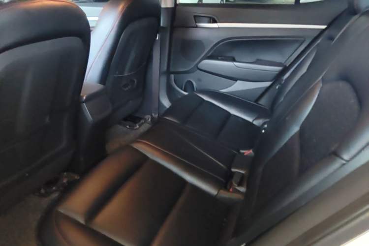 Used Hyundai Elantra (6th Generation / Lingdong) 2016 1.6L Automatic ZhiXuan – Elite Version Left Rear Seat