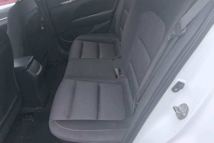 Used Hyundai Elantra (6th Generation / Lingdong) 2016 1.6L Automatic ZhiXuan – Elite Version Left Rear Seat