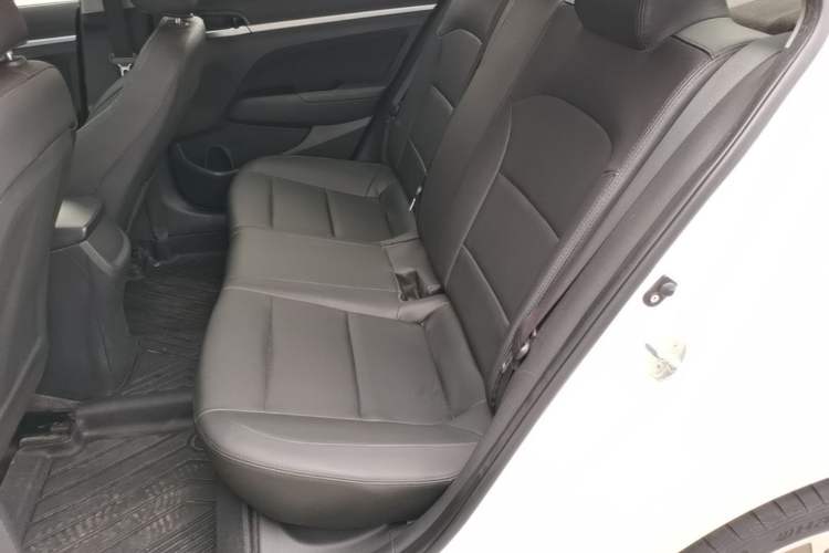 Used Hyundai Elantra (6th Generation / Lingdong) 2016 1.6L Automatic ZhiXuan – Elite Version Left Rear Seat