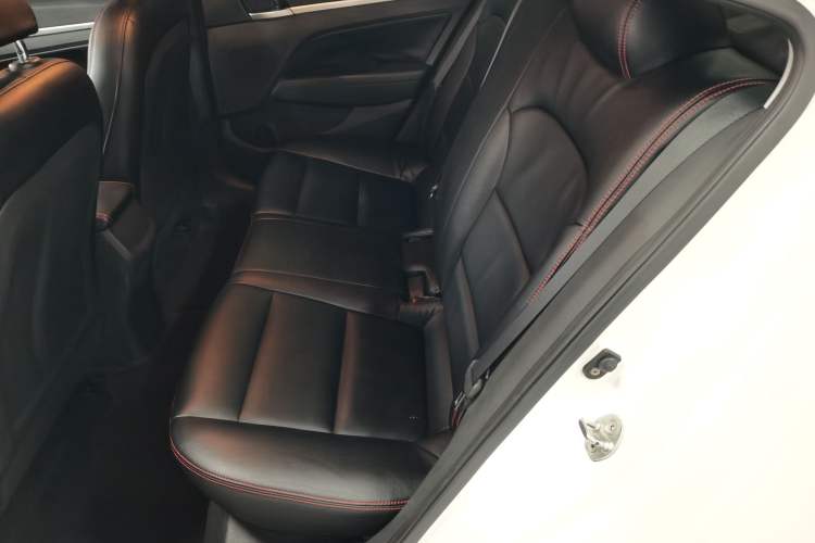 Used Hyundai Elantra (6th Generation / Lingdong) 2016 1.6L Automatic ZhiXuan – Elite Version Left Rear Seat