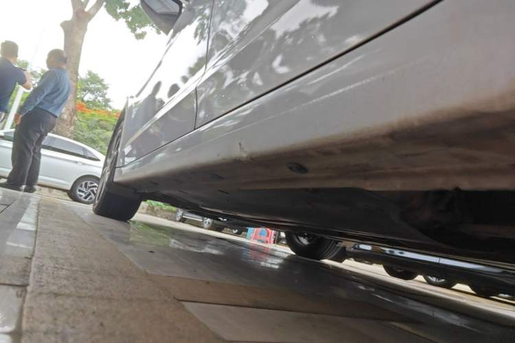 Used Hyundai Elantra (6th Generation / Lingdong) 2016 1.6L Automatic ZhiXuan – Elite Version Left Side Sill