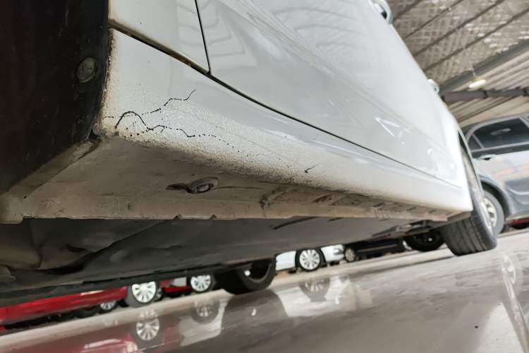 Used Hyundai Elantra (6th Generation / Lingdong) 2016 1.6L Automatic ZhiXuan – Elite Version Left Side Sill