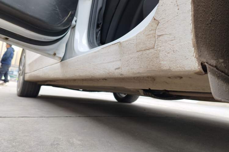 Used Hyundai Elantra (6th Generation / Lingdong) 2016 1.6L Automatic ZhiXuan – Elite Version Left Side Sill