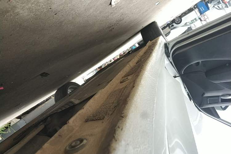 Used Hyundai Elantra (6th Generation / Lingdong) 2016 1.6L Automatic ZhiXuan – Elite Version Left Side Sill