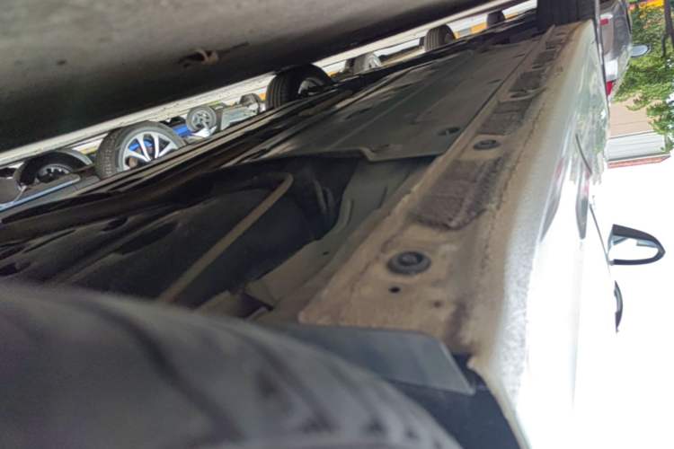 Used Hyundai Elantra (6th Generation / Lingdong) 2016 1.6L Automatic ZhiXuan – Elite Version Left Side Sill