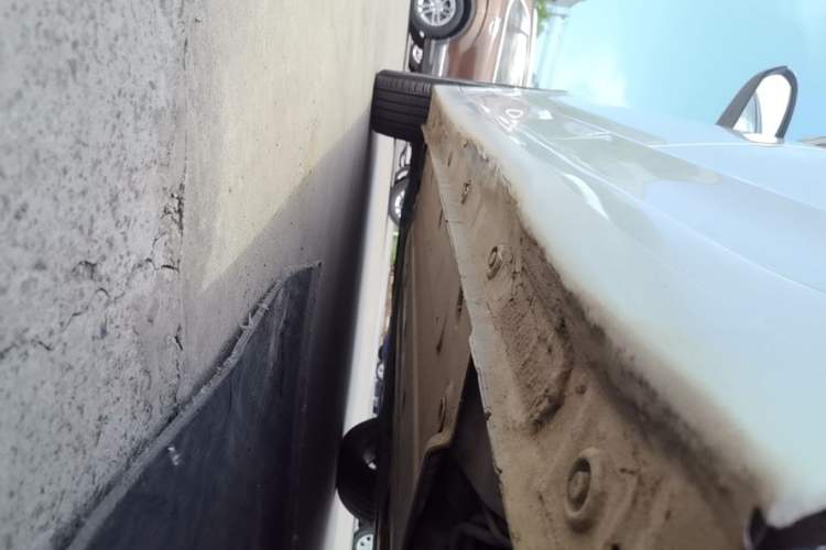 Used Hyundai Elantra (6th Generation / Lingdong) 2016 1.6L Automatic ZhiXuan – Elite Version Left Side Sill