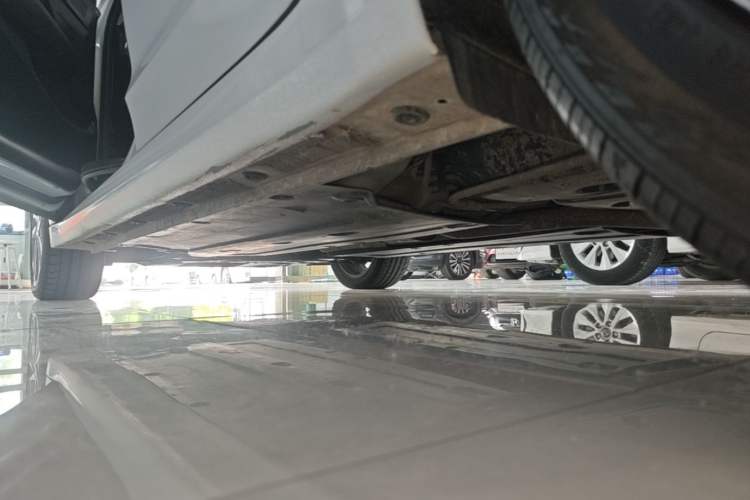 Used Hyundai Elantra (6th Generation / Lingdong) 2016 1.6L Automatic ZhiXuan – Elite Version Left Side Sill