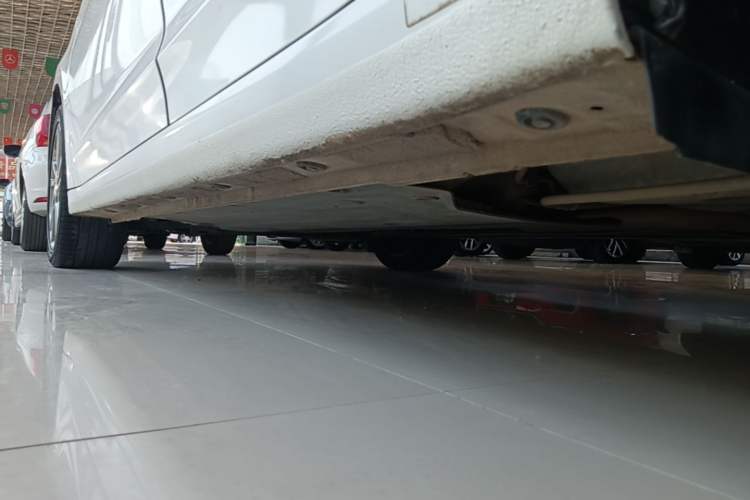 Used Hyundai Elantra (6th Generation / Lingdong) 2016 1.6L Automatic ZhiXuan – Elite Version Left Side Sill