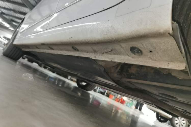 Used Hyundai Elantra (6th Generation / Lingdong) 2016 1.6L Automatic ZhiXuan – Elite Version Left Side Sill