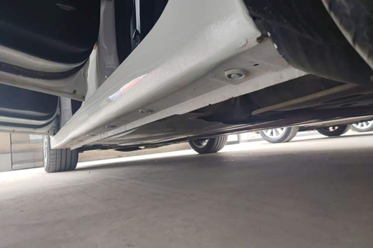 Used Hyundai Elantra (6th Generation / Lingdong) 2016 1.6L Automatic ZhiXuan – Elite Version Left Side Sill