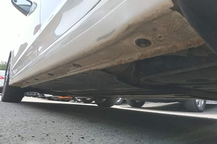 Used Hyundai Elantra (6th Generation / Lingdong) 2016 1.6L Automatic ZhiXuan – Elite Version Left Side Sill