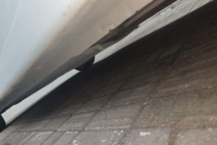 Used Hyundai Elantra (6th Generation / Lingdong) 2016 1.6L Automatic ZhiXuan – Elite Version Left Side Sill