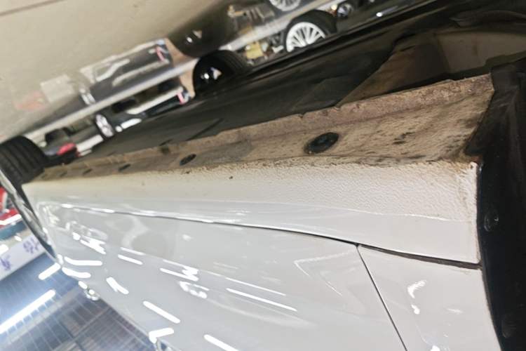 Used Hyundai Elantra (6th Generation / Lingdong) 2016 1.6L Automatic ZhiXuan – Elite Version Left Side Sill