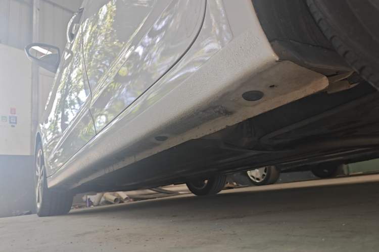 Used Hyundai Elantra (6th Generation / Lingdong) 2016 1.6L Automatic ZhiXuan – Elite Version Left Side Sill