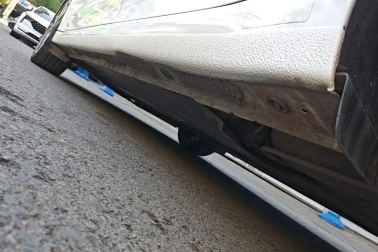 Used Hyundai Elantra (6th Generation / Lingdong) 2016 1.6L Automatic ZhiXuan – Elite Version Left Side Sill