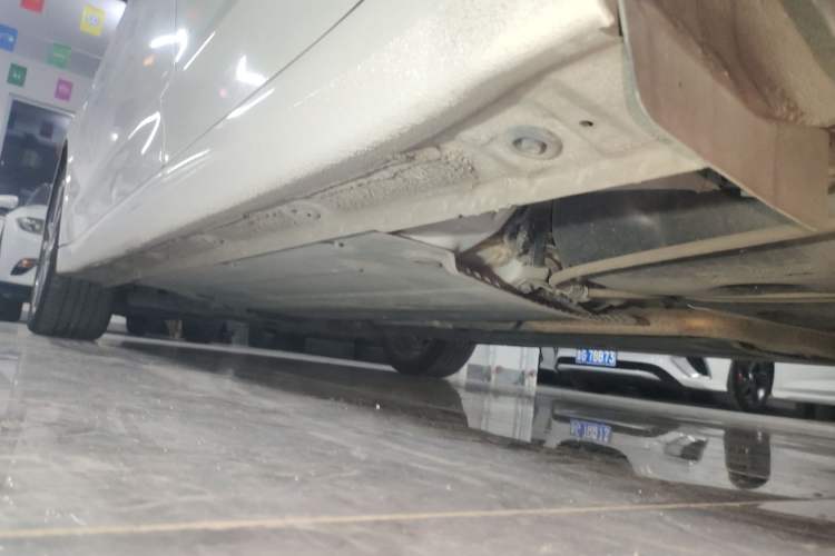 Used Hyundai Elantra (6th Generation / Lingdong) 2016 1.6L Automatic ZhiXuan – Elite Version Left Side Sill