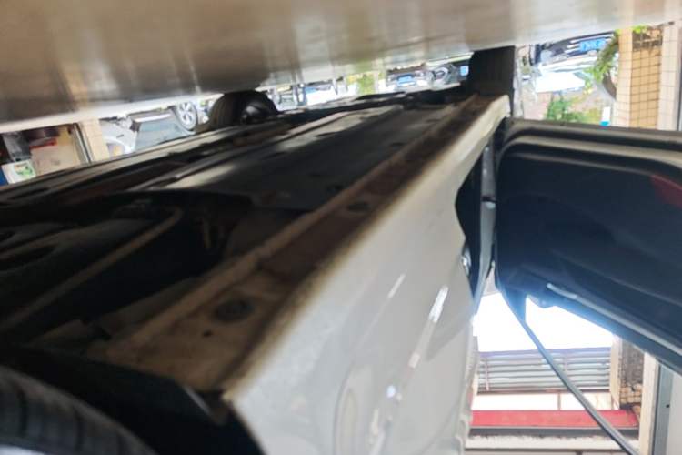 Used Hyundai Elantra (6th Generation / Lingdong) 2016 1.6L Automatic ZhiXuan – Elite Version Left Side Sill