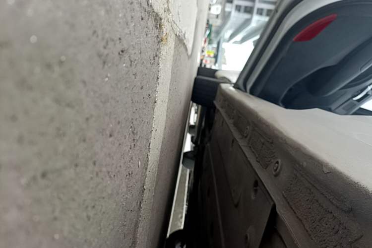 Used Hyundai Elantra (6th Generation / Lingdong) 2016 1.6L Automatic ZhiXuan – Elite Version Left Side Sill