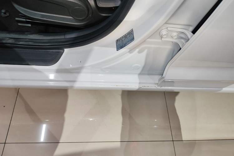 Used Hyundai Elantra (6th Generation / Lingdong) 2016 1.6L Automatic ZhiXuan – Elite Version Left Side Sill