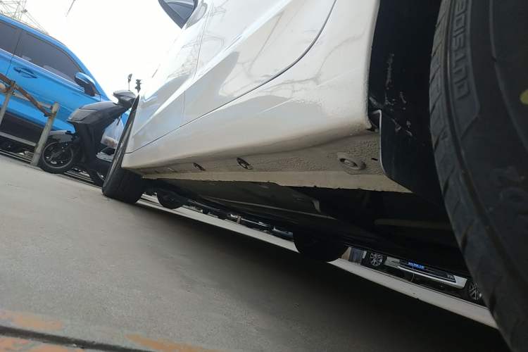 Used Hyundai Elantra (6th Generation / Lingdong) 2016 1.4T Dual-Clutch Xuan Dong · Dynamic Version Left Side Sill