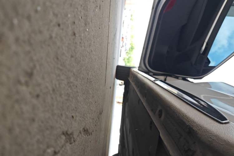 Used Hyundai Elantra (6th Generation / Lingdong) 2016 1.6L Automatic ZhiXuan – Elite Version Left Side Sill