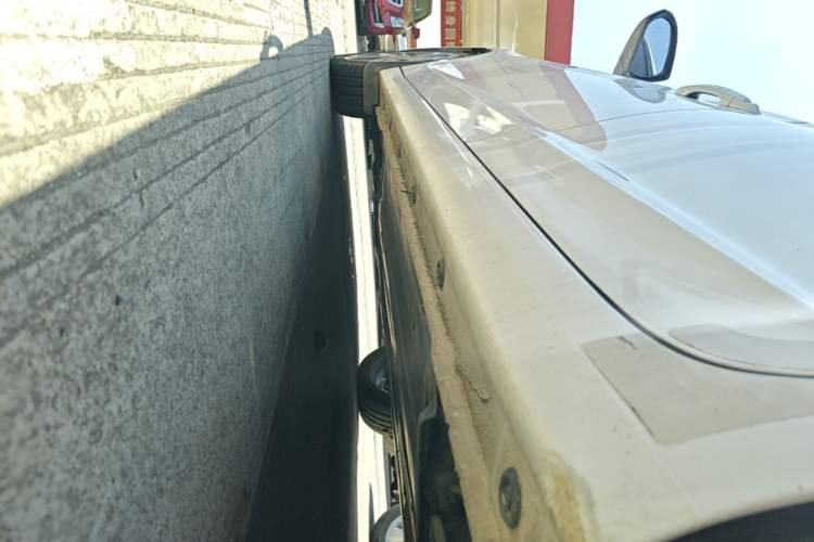 Used Hyundai Elantra (6th Generation / Lingdong) 2016 1.6L Automatic ZhiXuan – Elite Version Left Side Sill