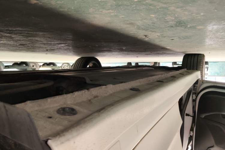 Used Hyundai Elantra (6th Generation / Lingdong) 2016 1.6L Automatic ZhiXuan – Elite Version Left Side Sill