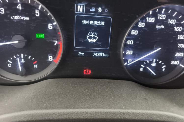Used Hyundai Elantra (6th Generation / Lingdong) 2016 1.6L Automatic ZhiXuan – Elite Version Odometer Close Up