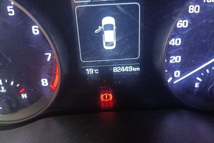 Used Hyundai Elantra (6th Generation / Lingdong) 2016 1.6L Automatic ZhiXuan – Elite Version Odometer Close Up
