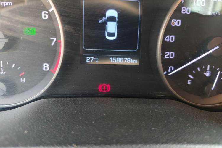 Used Hyundai Elantra (6th Generation / Lingdong) 2016 1.6L Automatic ZhiXuan – Elite Version Odometer Close Up