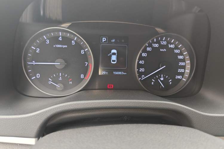 Used Hyundai Elantra (6th Generation / Lingdong) 2016 1.6L Automatic ZhiXuan – Elite Version Odometer Close Up
