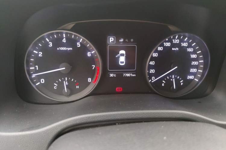 Used Hyundai Elantra (6th Generation / Lingdong) 2016 1.6L Automatic ZhiXuan – Elite Version Odometer Close Up