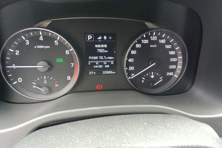 Used Hyundai Elantra (6th Generation / Lingdong) 2016 1.6L Automatic ZhiXuan – Elite Version Odometer Close Up