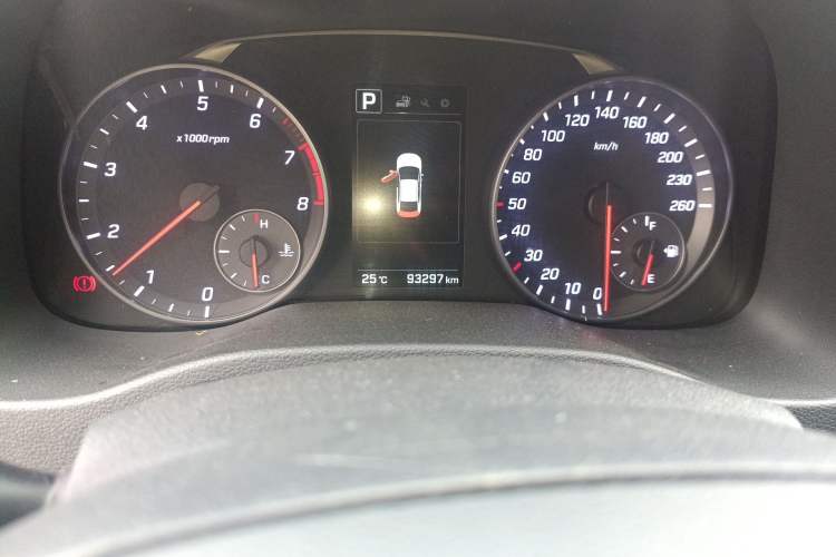 Used Hyundai Elantra (6th Generation / Lingdong) 2016 1.4T Dual-Clutch Xuan Dong · Dynamic Version Odometer Close Up