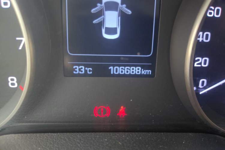Used Hyundai Elantra (6th Generation / Lingdong) 2016 1.6L Automatic ZhiXuan – Elite Version Odometer Close Up